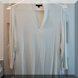H29. Fabrizio Gianni V-neck long sleeve top. Size M - $22 